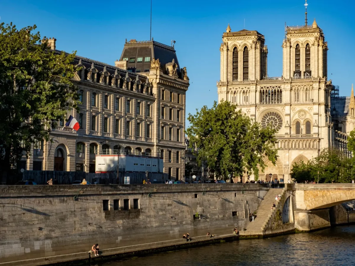 Notre Dame pexels-gheorghe-lupan-2152308652-34032978